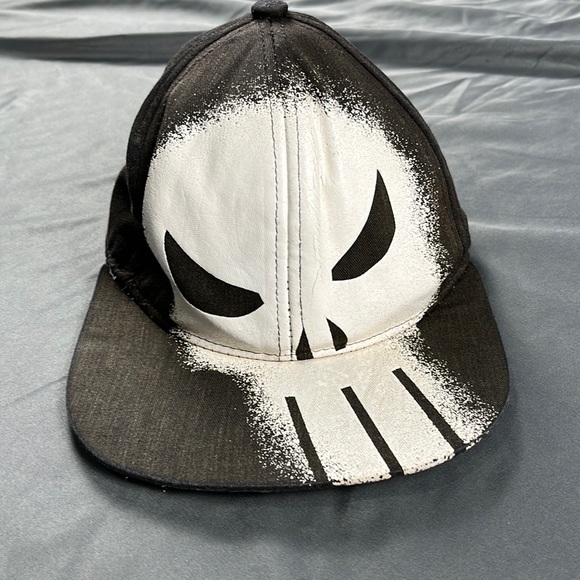 Marvel The Punisher Hat - Picture 1 of 5